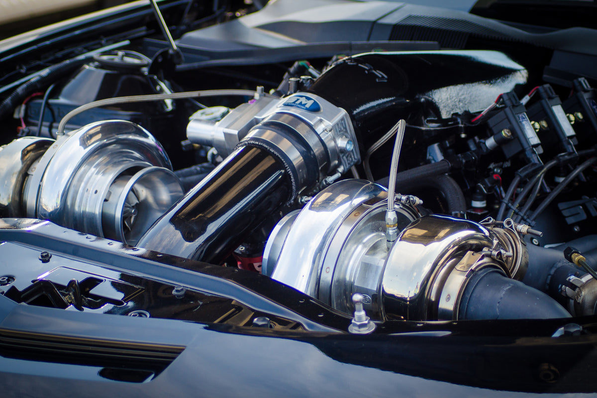 aluminium-print-shiny-engine