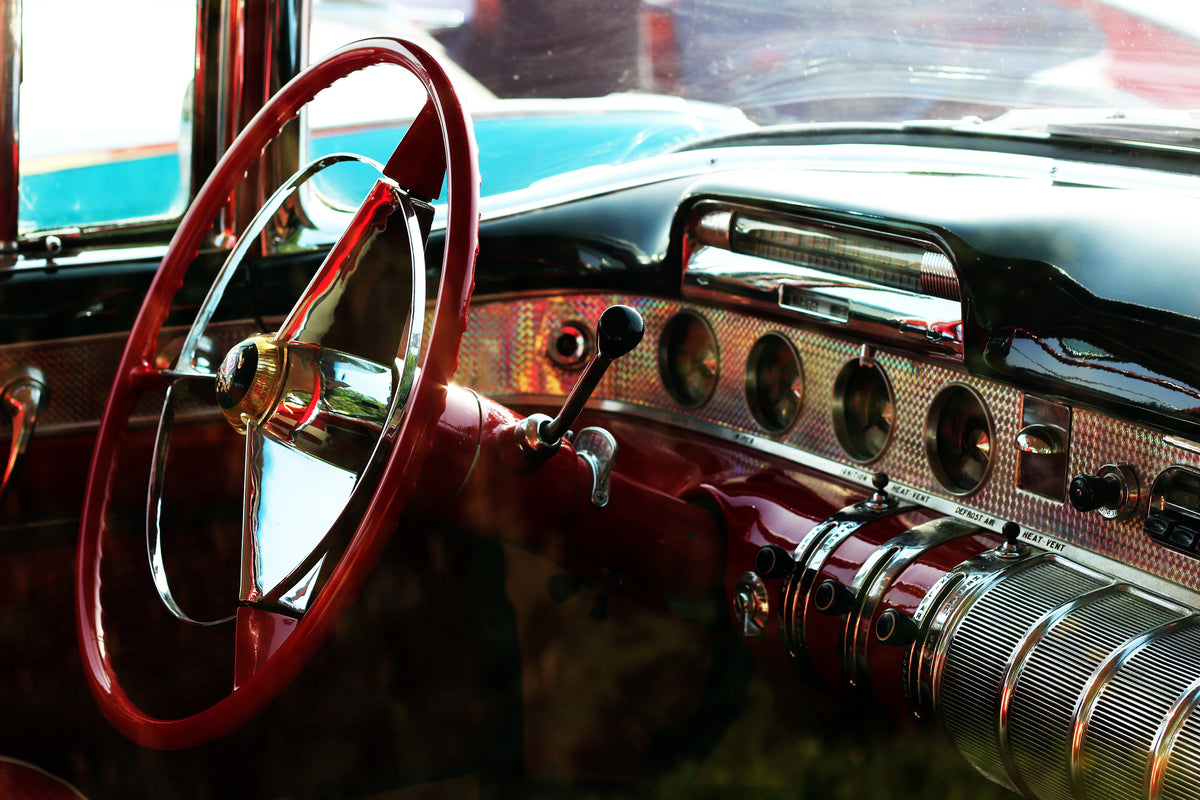 aluminium-print-interior-of-a-vintage-car