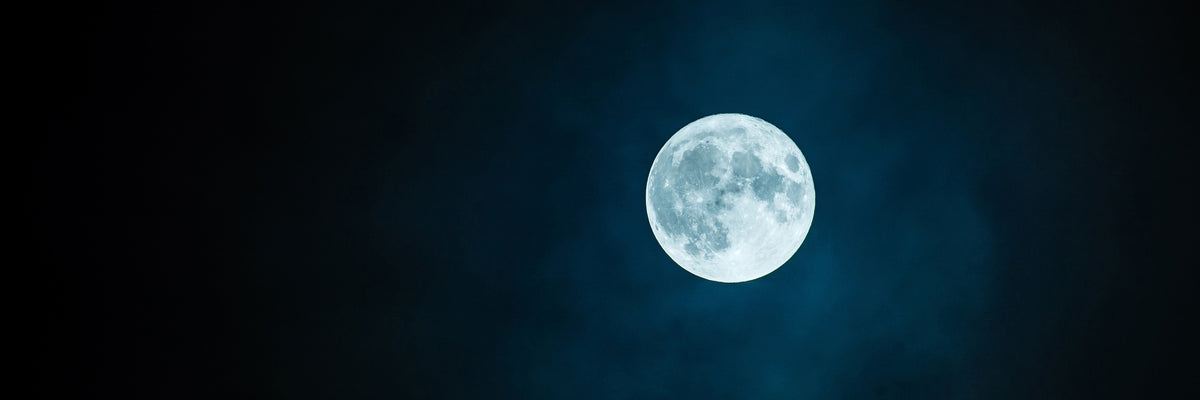 panoramic-acrylic-print-imposing-full-moon-panorama