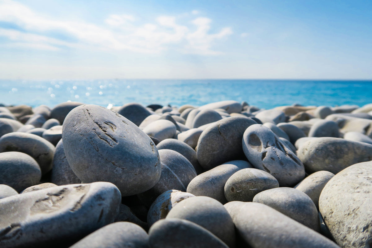 framedcanvas-print-beach-stones