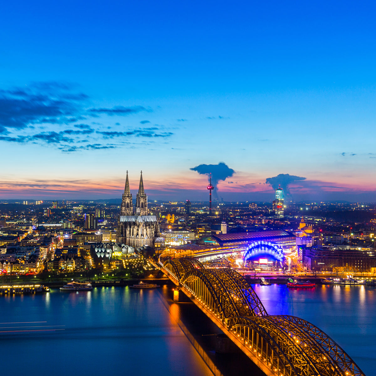 9-piece-acrylic-print-skyline-a-penthouse-in-cologne