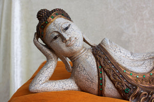 framedposter-print-a-buddha-sculpture