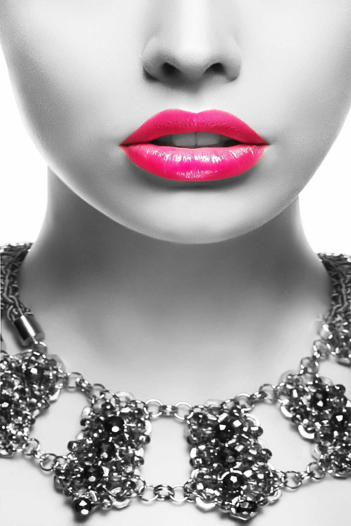 framedcanvas-print-red-lips
