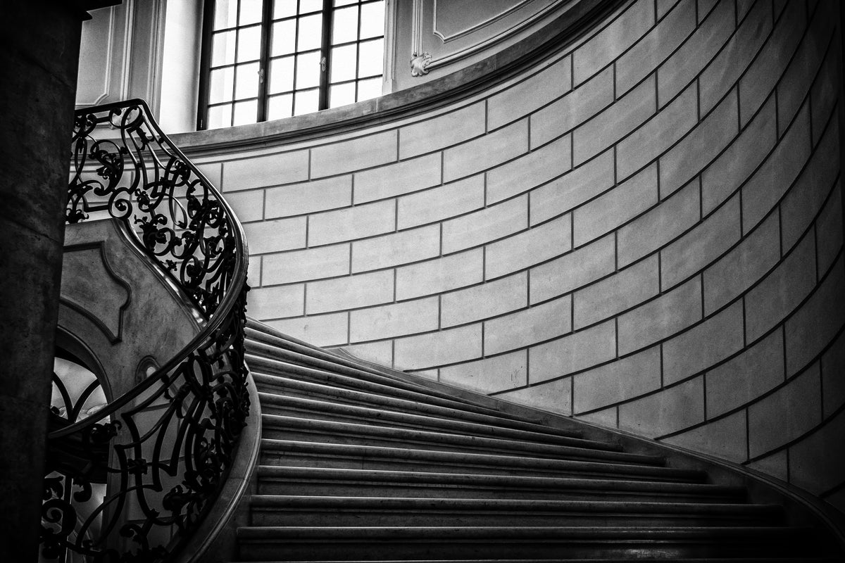3-piece-canvas-print-noble-stairs