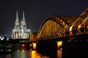 aluminium-print-at-night-in-cologne