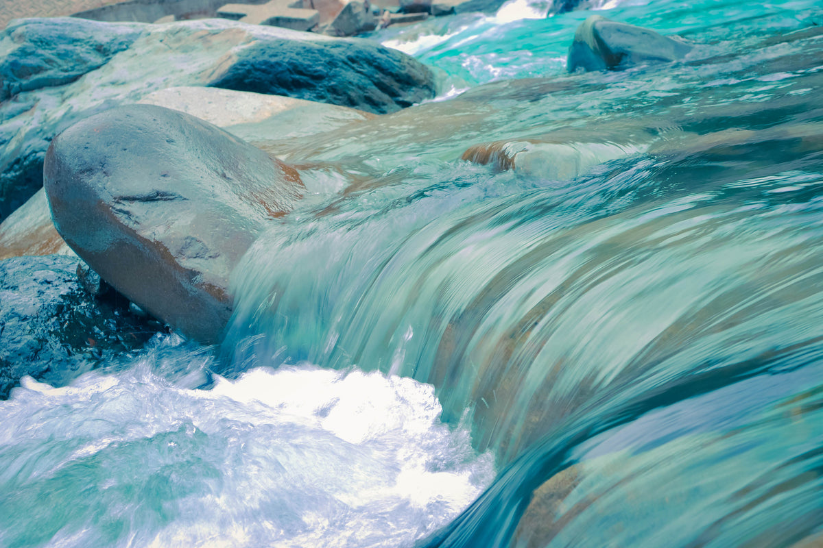 3-piece-aluminium-print-so-close-to-the-water