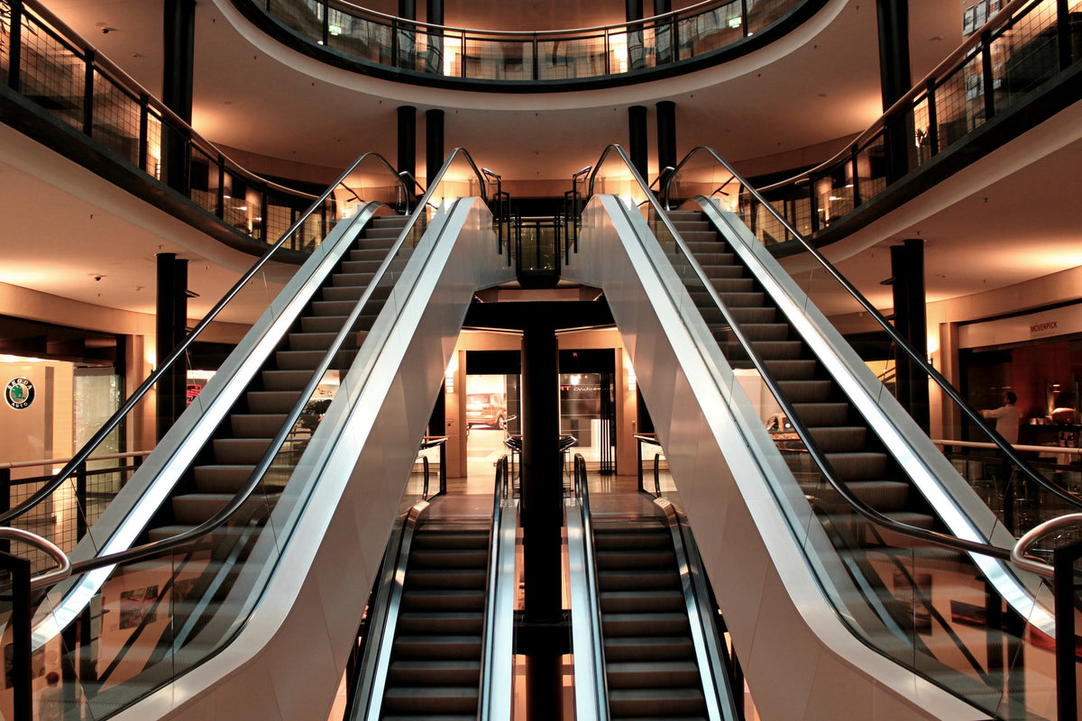 modern-3-piece-canvas-print-escalator-in-shopping-mall