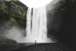 modern-3-piece-canvas-print-spectacular-waterfall