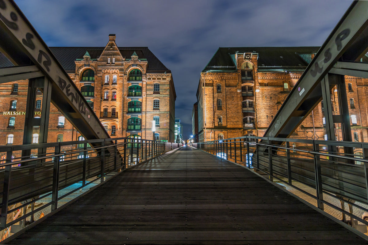 aluminium-print-on-the-long-bridge
