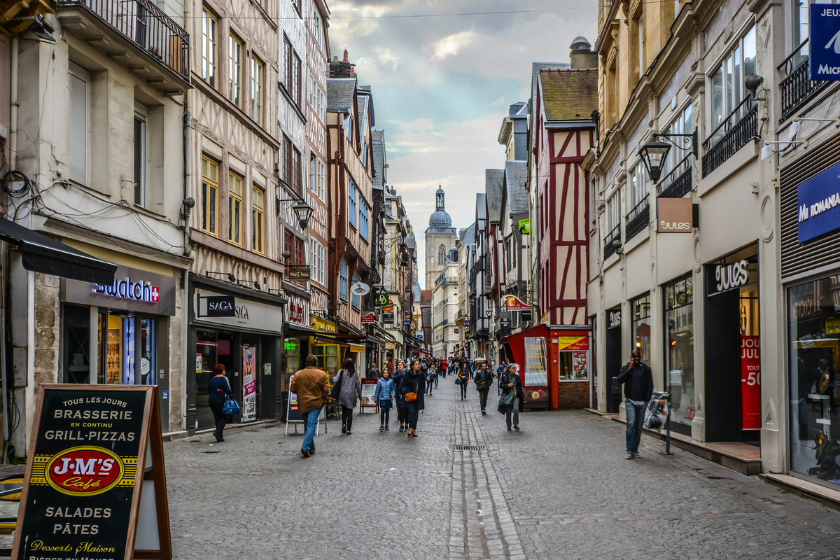 framedcanvas-print-a-shopping-street