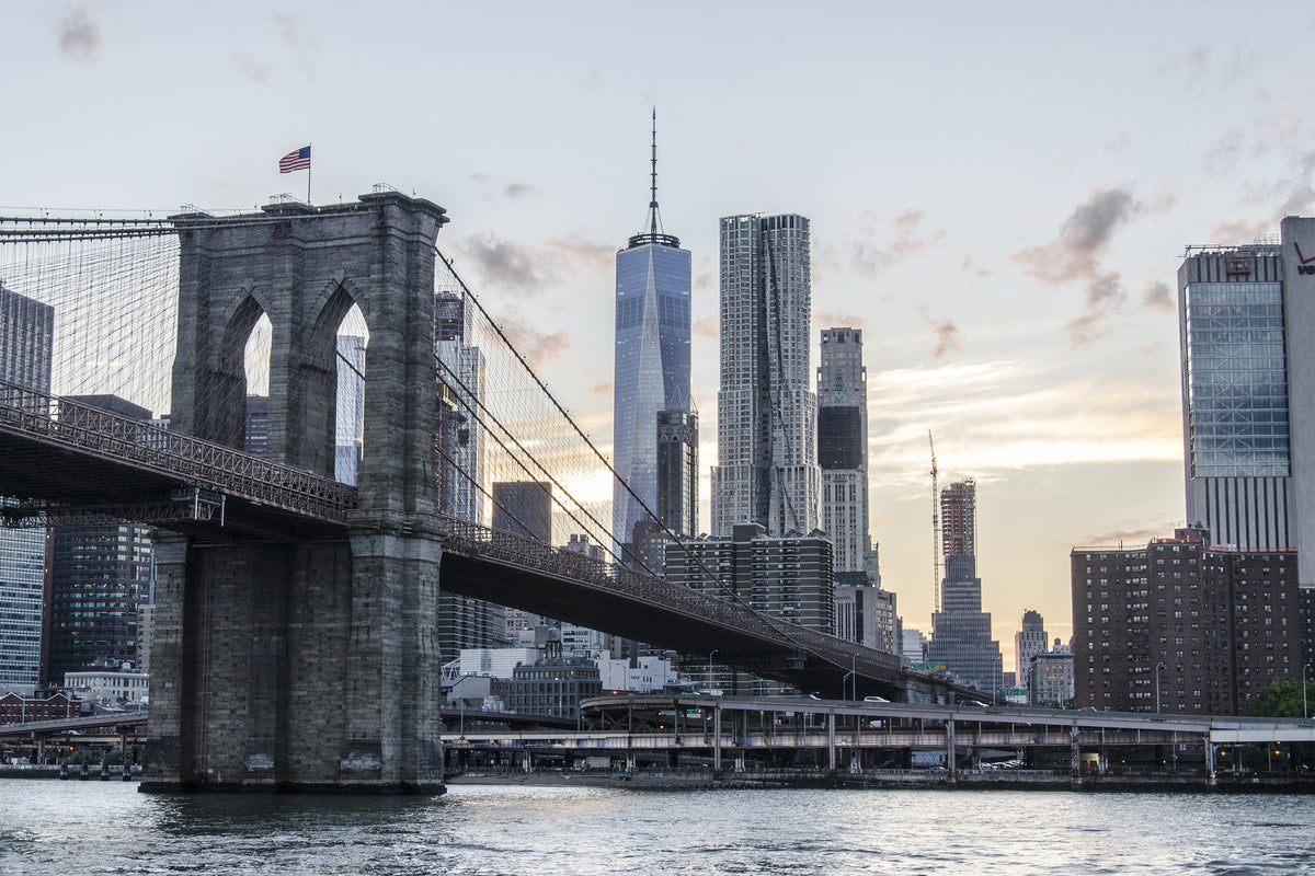 framedposter-print-the-brooklyn-bridge-in-the-evening