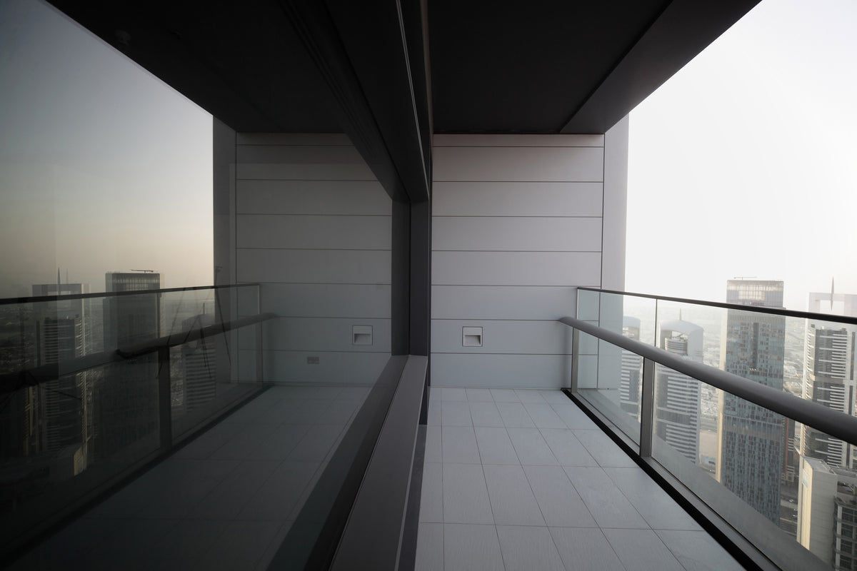 3-piece-canvas-print-balcony-in-dubai