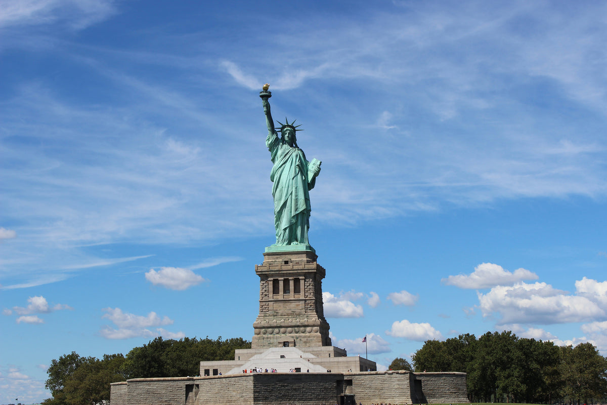 framedposter-print-view-of-the-statue-of-liberty