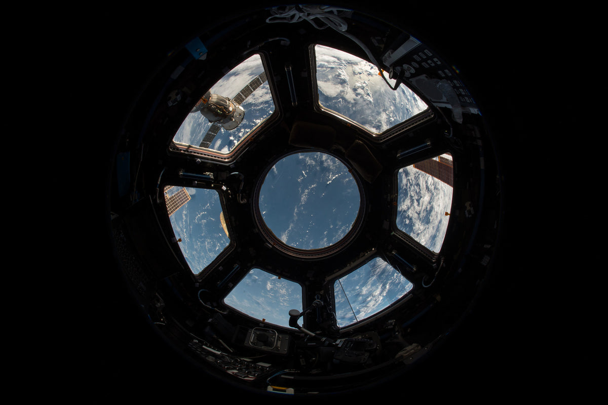 canvas-print-a-look-from-the-iss