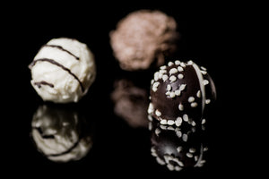 3-piece-aluminium-print-truffle-chocolates