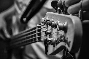 canvas-print-close-up-guitarist