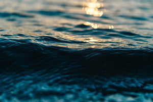 canvas-print-the-water-surface