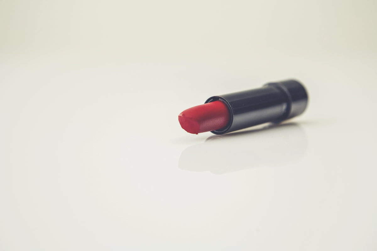 modern-3-piece-acrylic-print-the-lipstick
